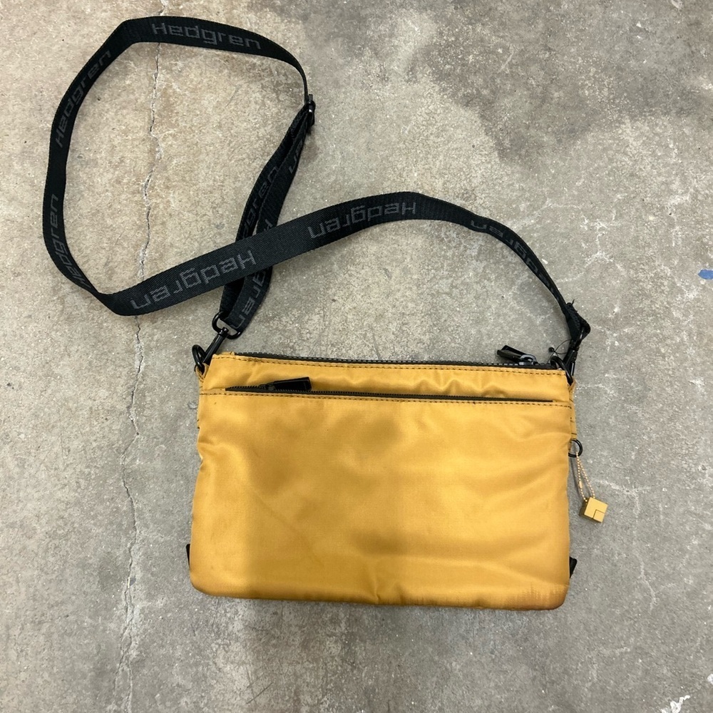 Hedgren mustard functionnal‎ crossbody bag